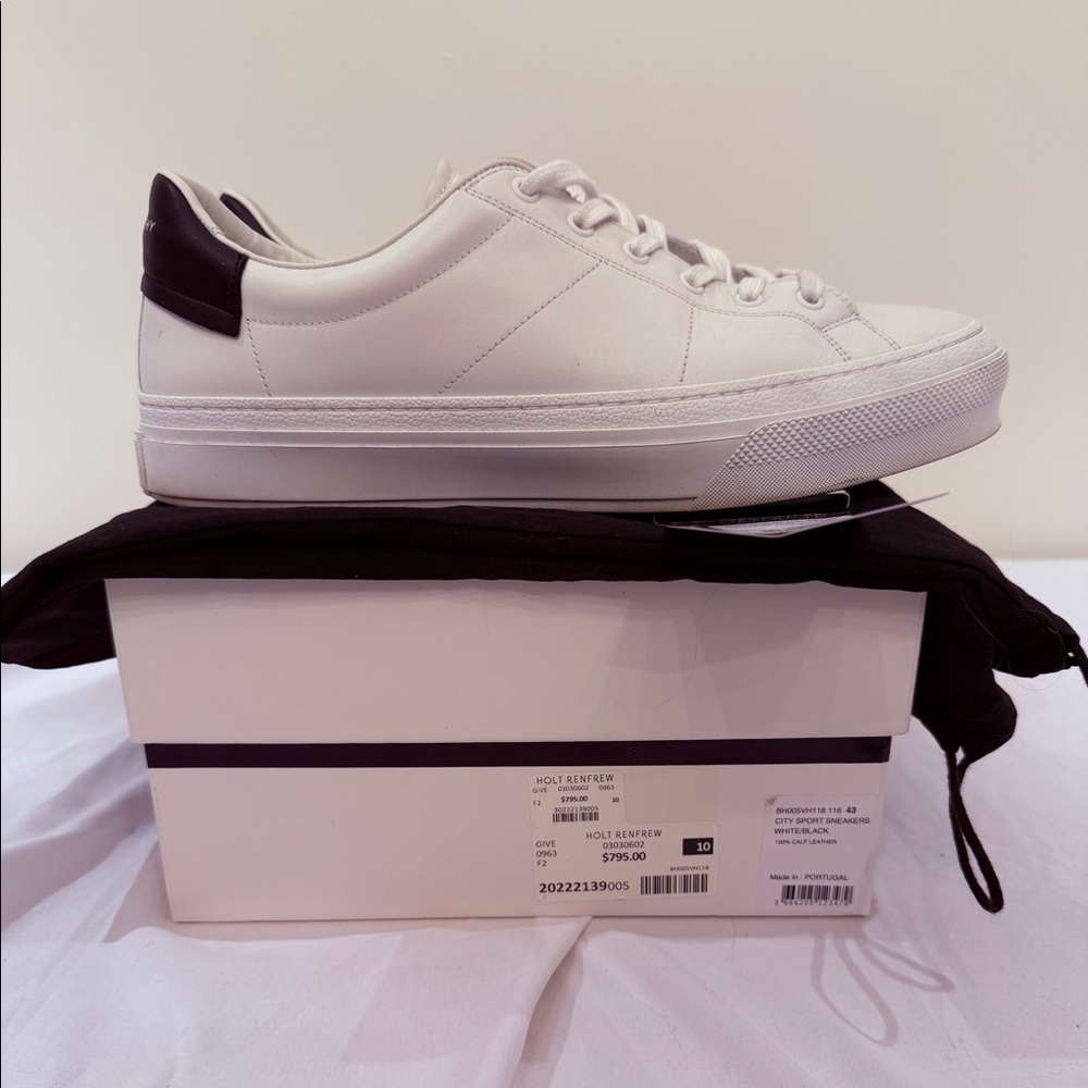 Givenchy City Sport Sneaker white with black Euro size 43